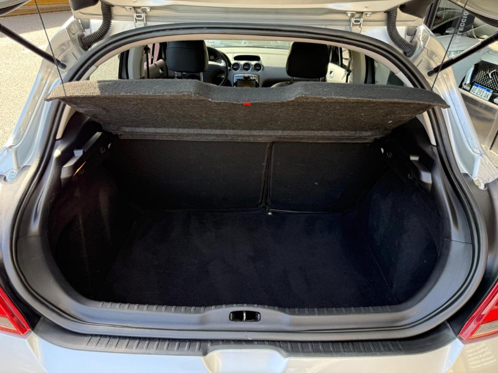 Peugeot 308 Feline — foto 12
